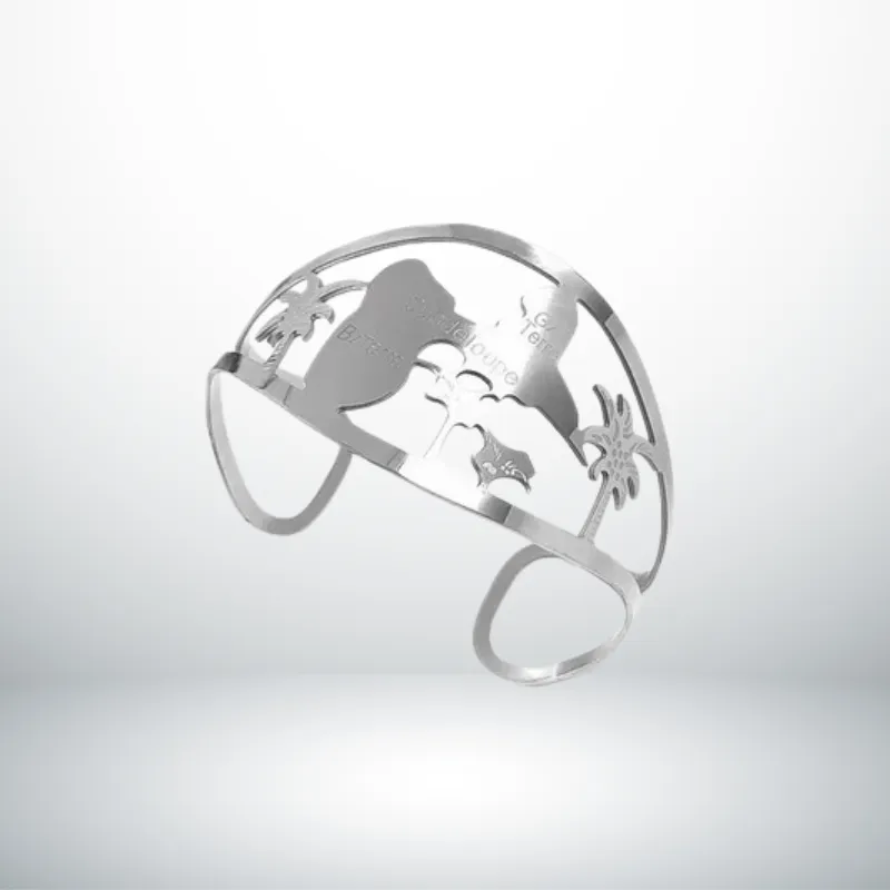 Bague Guadeloupe 2 Bague Guadeloupe en acier 316 argenté avec motif carte antillaise, réglable.