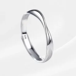 Accueil 26 Bague solitaire argent Maya en argent 925, anneau fin torsadé asymétrique, bijou femme minimaliste Ophélie Bijoux