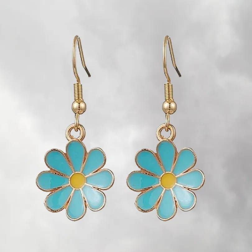 Boucle d'oreille Marguerite 3 Boucles d'oreilles pendantes en forme de marguerite, pétales émaillés bleus avec cœur jaune, monture dorée en acier inoxydable, bijou fantaisie floral léger pour femme