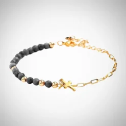 Bracelet Chrétien 8 Bracelet chrétien perles d'agate grise facettée et chaîne dorée avec croix centrale – bijou religieux femme