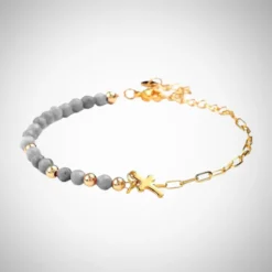 Bracelet Chrétien 7 Bracelet Chrétien femme perles naturelles labradorite avec breloque croix chrétienne dorée — bijou religieux ajustable 18+5 cm