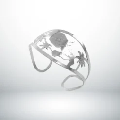 Bague Martinique en acier argenté inoxydable, avec carte de l'île ciselée, palmiers et villes gravées — bijou antillais 972