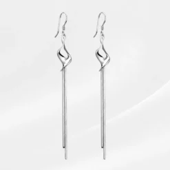 Boucle d'oreille Femme Argent Pendante avec motif torsadé et chaîne serpent fine — Benicia