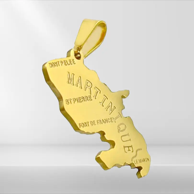 Pendentif Martinique 1 Pendentif Martinique en acier inoxydable 316 doré, bijou mixte avec carte représentant l'île aux fleurs.
