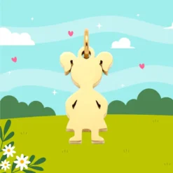 Bijoux prénom enfant pendentif breloque acier doré en forme de petite fille, à personnaliser par gravure, sur fond coloré