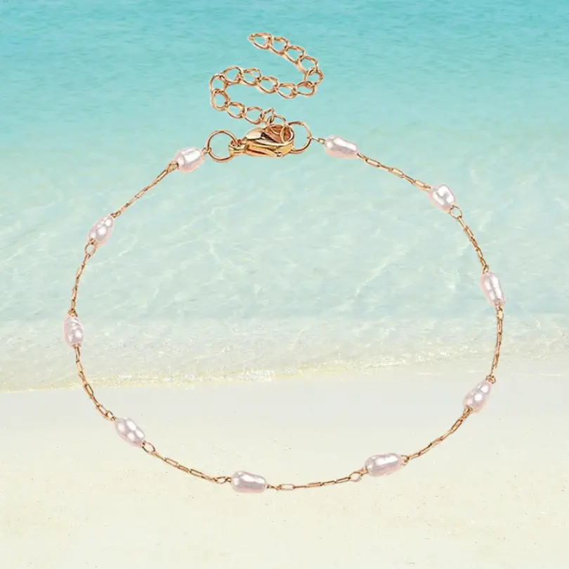 Chaîne de Cheville Perle 1 Chaîne de Cheville Perle dorée en acier inoxydable avec perles d'eau douce naturelles, fermoir mousqueton ajustable, fond plage turquoise