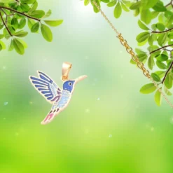 Pendentif Oiseau 6 Pendentif colibri en émail coloré sur chaîne dorée – bijou fantaisie femme